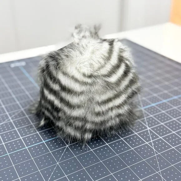 Small Furry Owl Stuffed Animal Plush Toy by Aurora (Luxe Boutique) - New - Picture 3 of 5